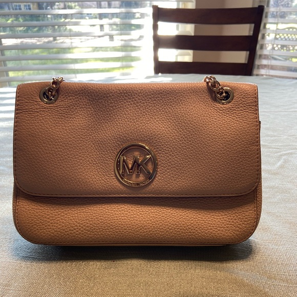 Michael Kors bag - Picture 9 of 12